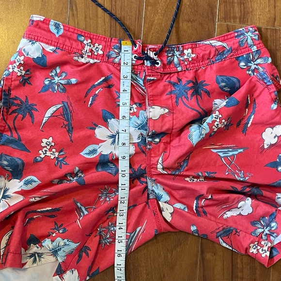 ST JOHN’S BAY Drawstring Swimming Shorts Hawaiian L - Picture 11 of 12